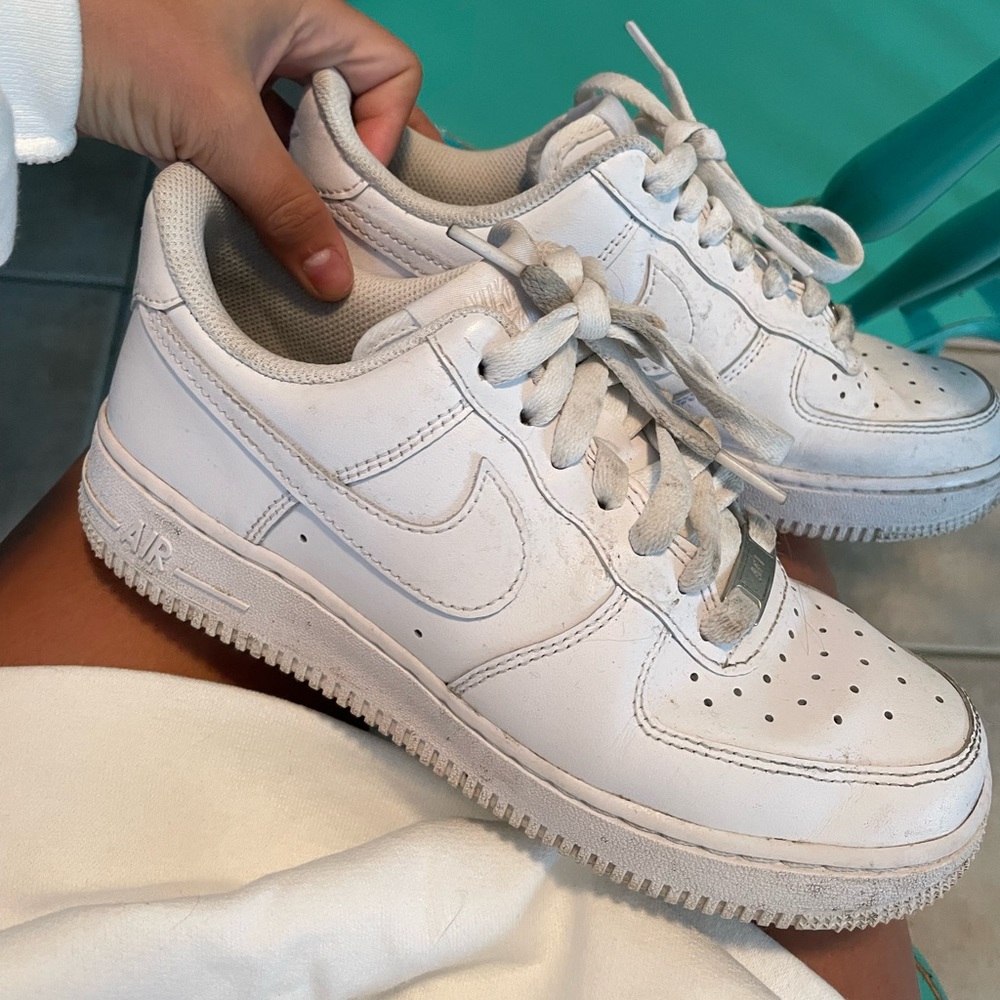 AIR FORCE 1s